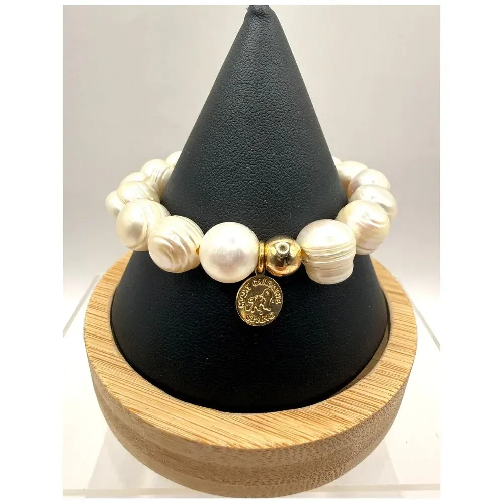 Mary Caroline Freshwater Pearl Stretch Strand Bracelet W/Lantern Charm